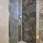 Leoni * دوبروفينك