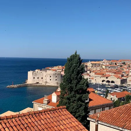 Leoni Dubrovnik