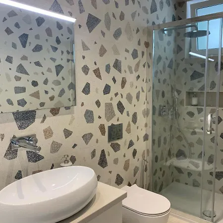 Apartment Leoni *